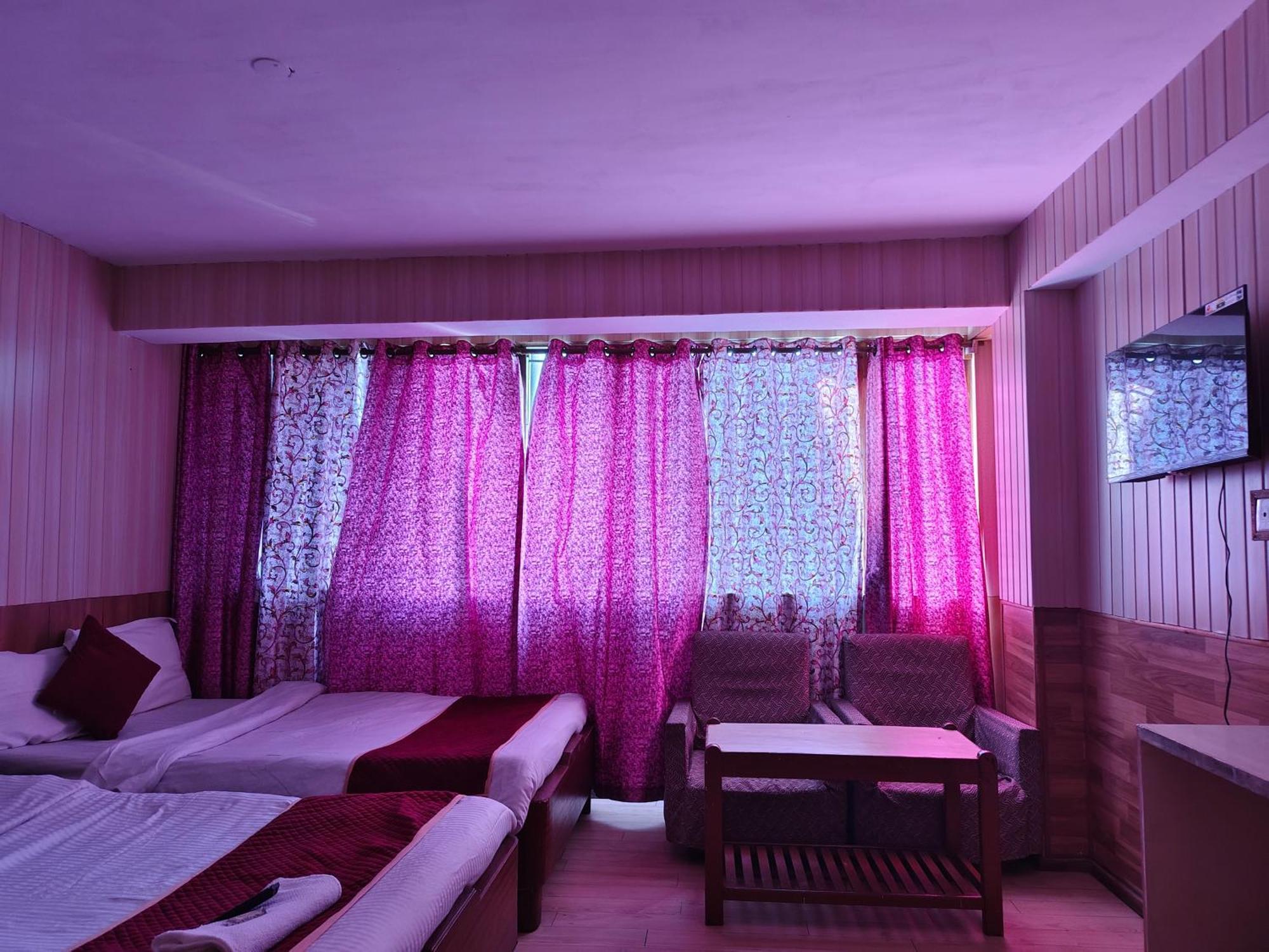 Hotel Lhonark Residency Gangtok Esterno foto