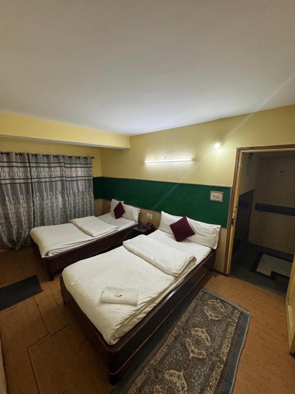 Hotel Lhonark Residency Gangtok Esterno foto