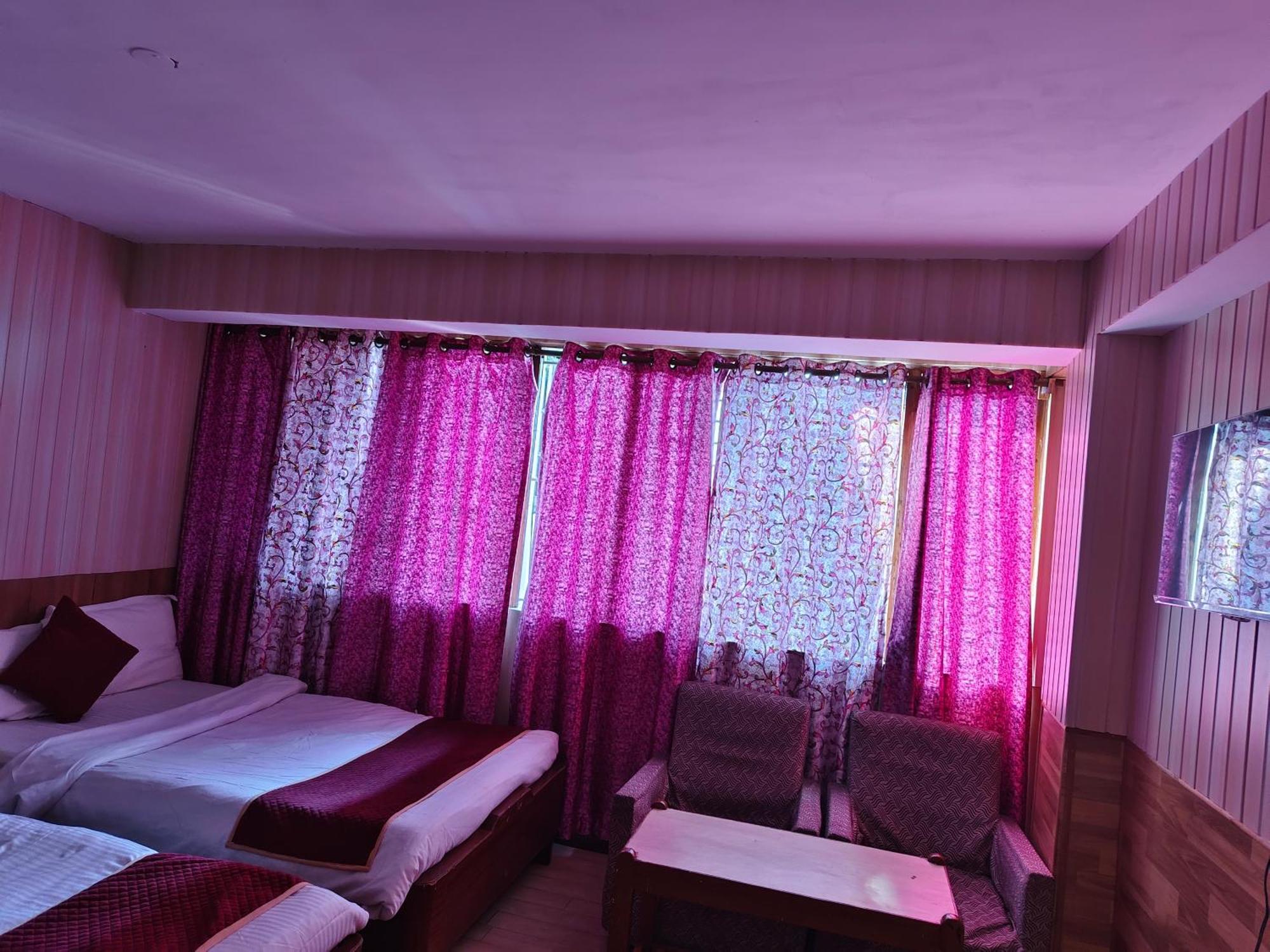 Hotel Lhonark Residency Gangtok Esterno foto