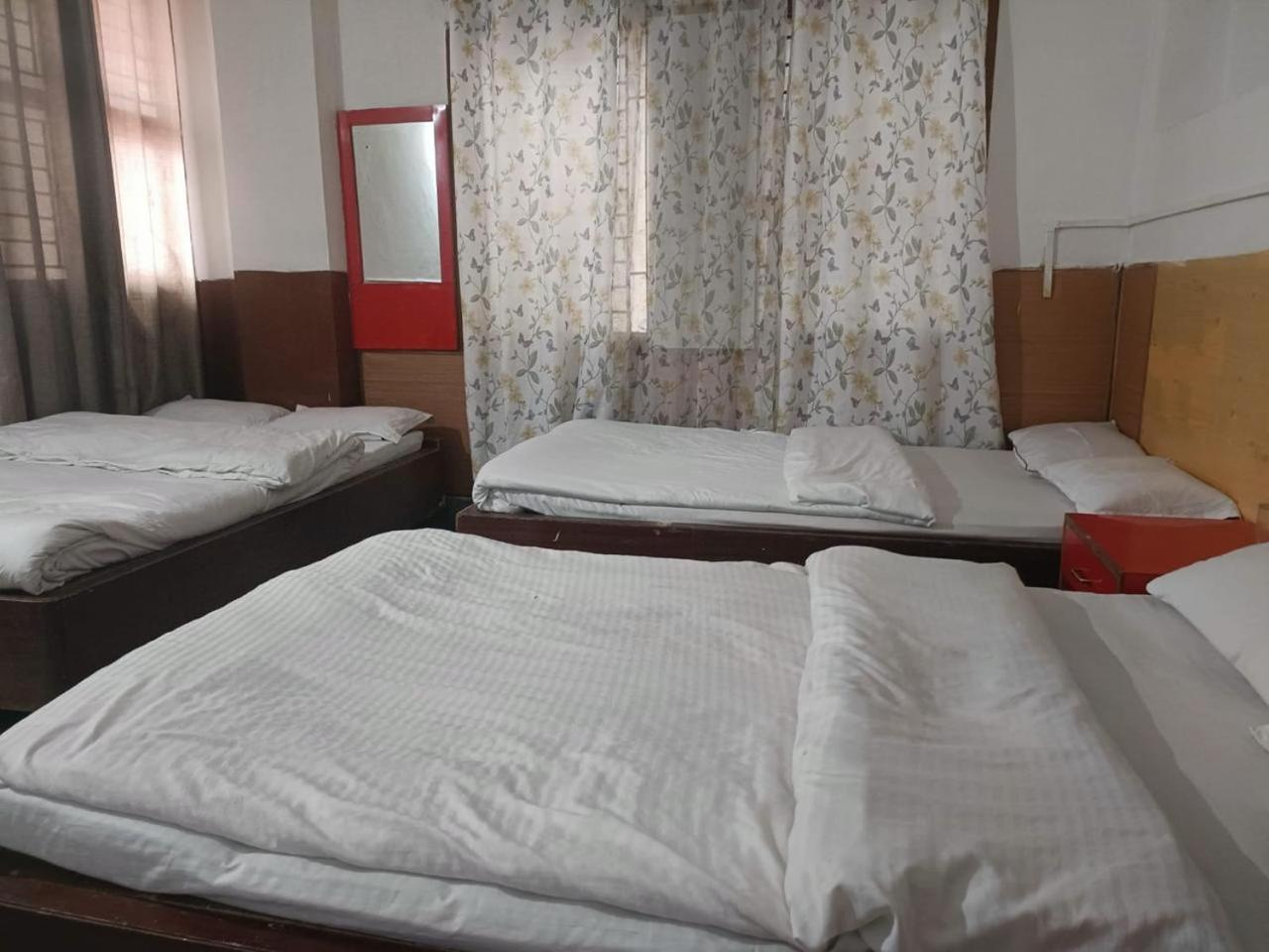 Hotel Lhonark Residency Gangtok Esterno foto